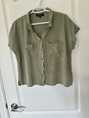 Lily Morgan Linen Olive Short-Sleeve Button Front Shirt Lightweight Boho Earthy
